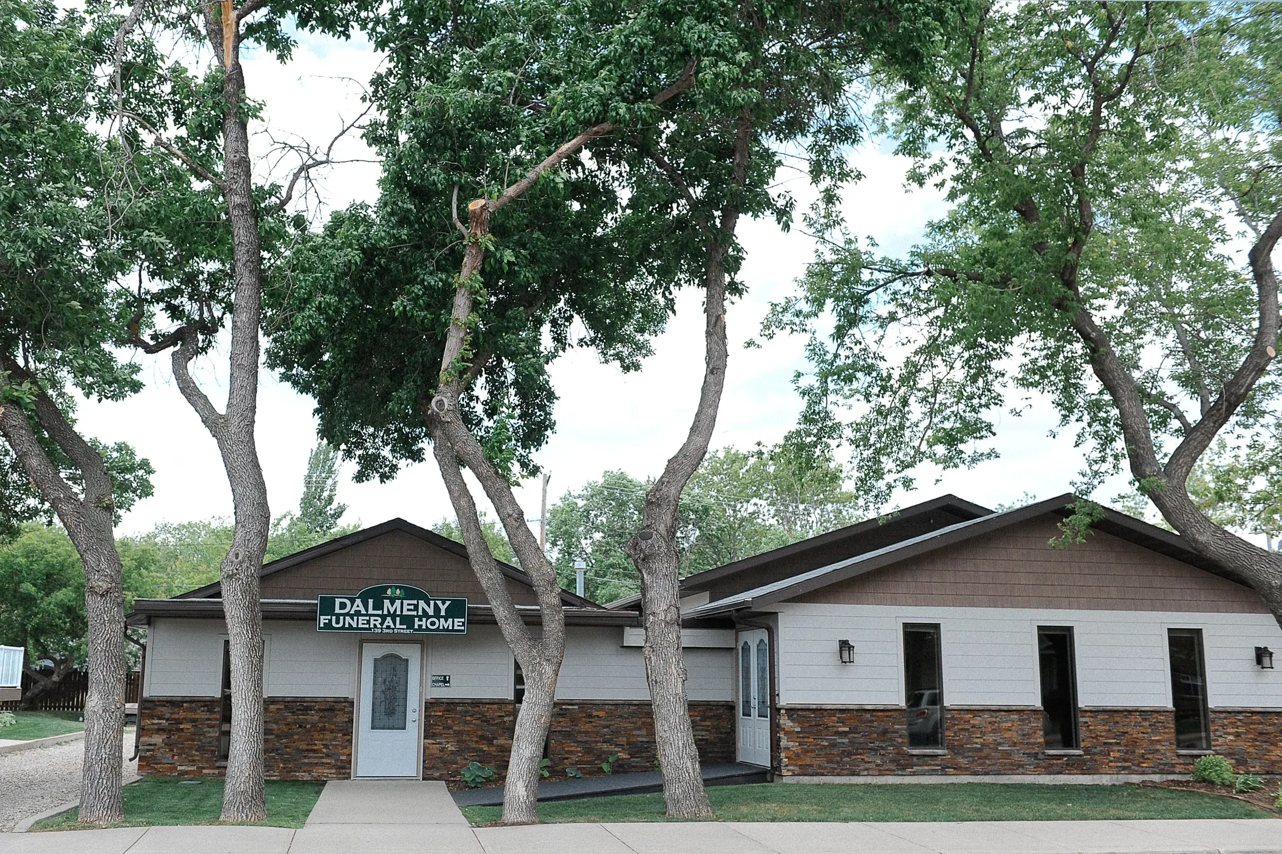 Home 12 DFH 6910 scaled compressed 3