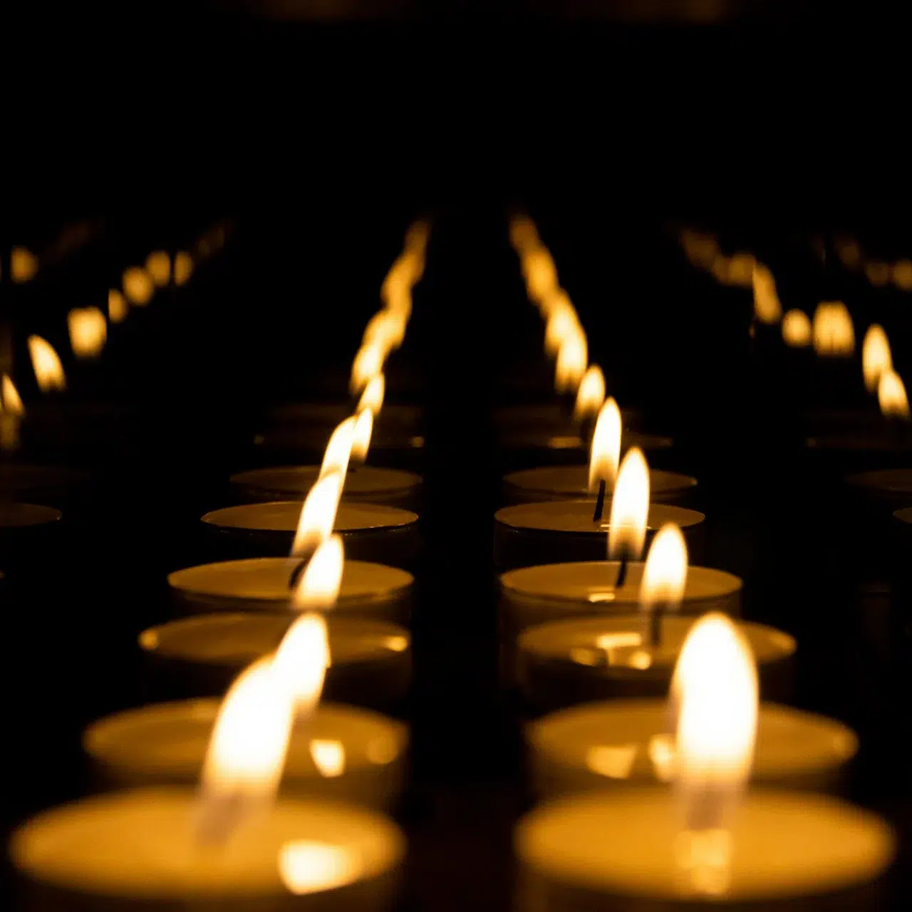 Services 1 memorial service with candles