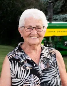 Home 4 Fehr Tina picture